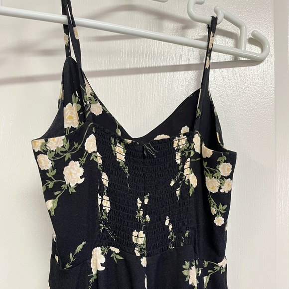 Reformation Dress - Picture 5 of 6